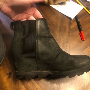 Sorel size 7.5 lia bootie